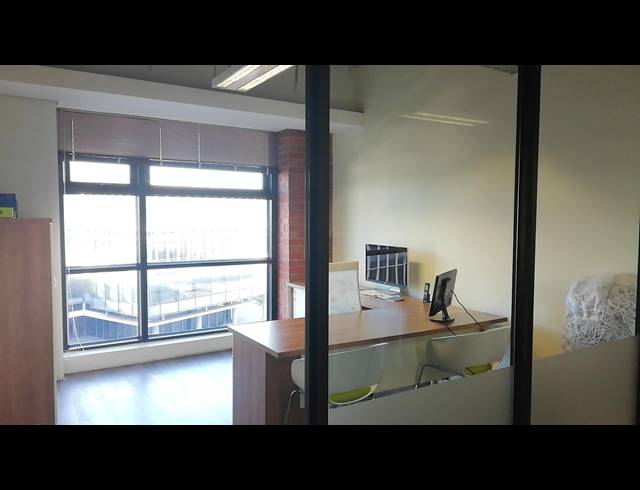 260M² OFFICE TO LET IN CENTURY CITY